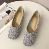 Ladies Square Toe Cotton Fabric Flats Mixed Colors Kintting Slip-Ons Wide Fitting Shoes For Spring Big Size 33-44 Red Black Grey 女士方頭棉平底鞋混色針織一腳蹬寬版鞋春季大碼 33-44 紅色黑色灰色 - Image 6